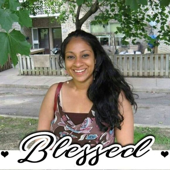 Meet your Posher, Rakhee - Picture 1 of 1